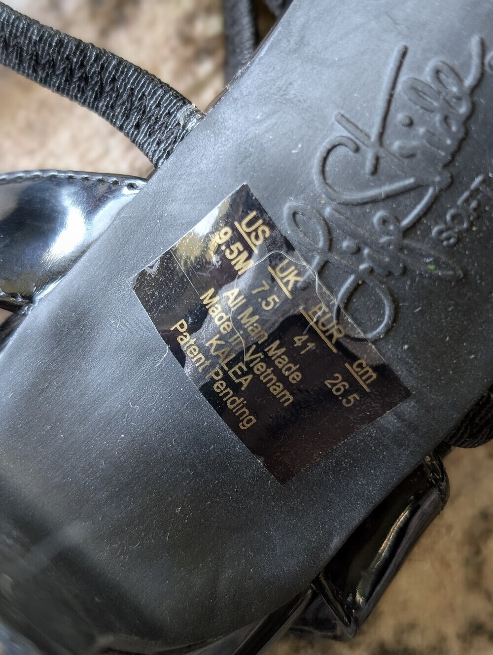 Size 9.5 Women's Shoes - Picture 7 of 15